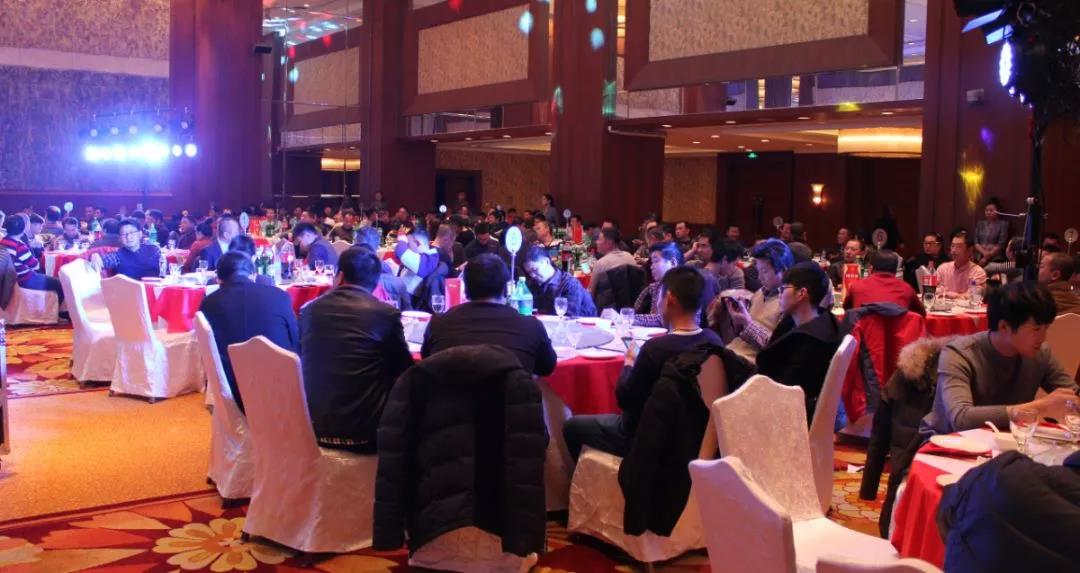 大连BBIN宝盈集团木工活动现场