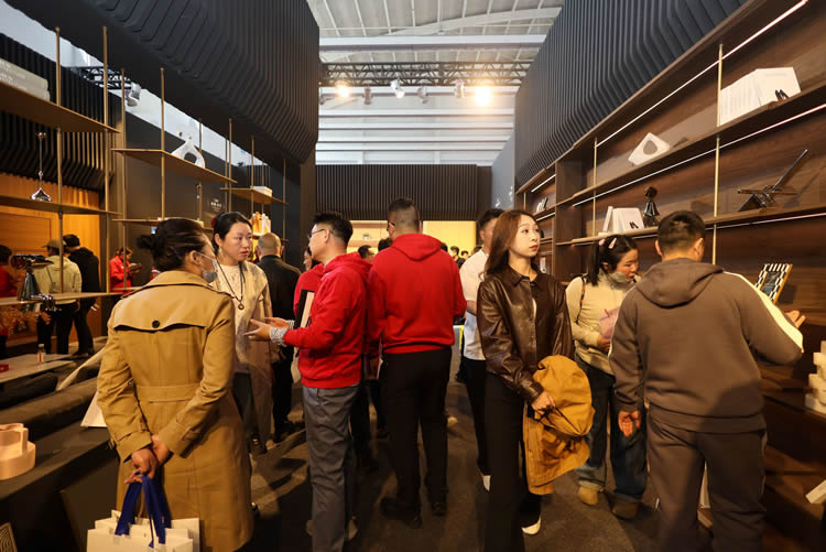 BBIN宝盈集团全屋定造亮相沈阳家博会，书写各人居时期新篇章